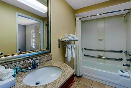 Accessible Suite King Bed Mobility Accessible Bathtub Kitchenette Sofabed Non-Smoking Full Breakfast