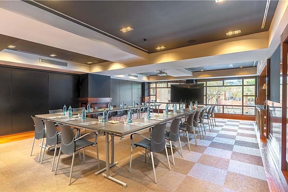 U232 Hotel