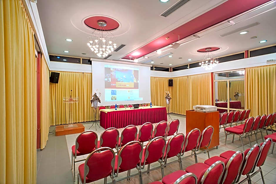 Angelika Pallas Hotel