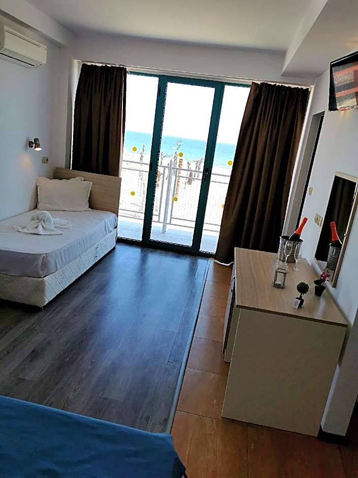 Largo Beach Hotel