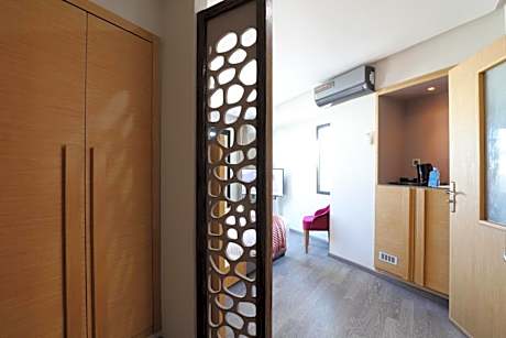 Queen Room with Balcony