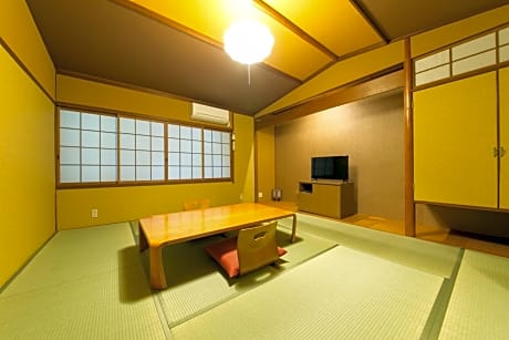 Japanese-Style Standard Room with Shared Bathroom - Main Building