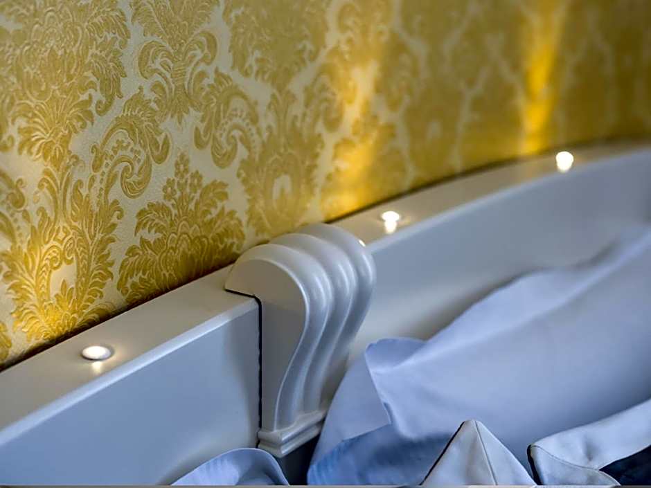 Novecento Suite Hotel