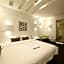 Premium Ava Hotel