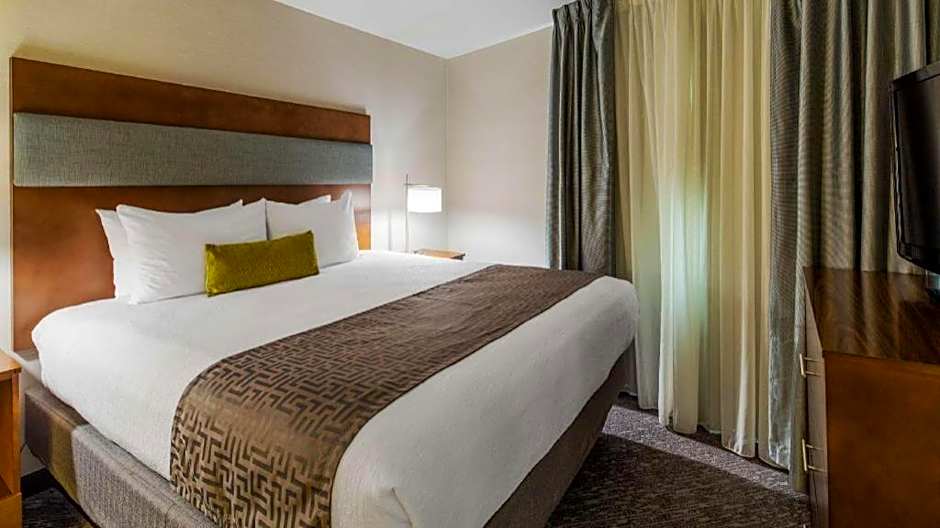 Best Western Plus Boston Hotel