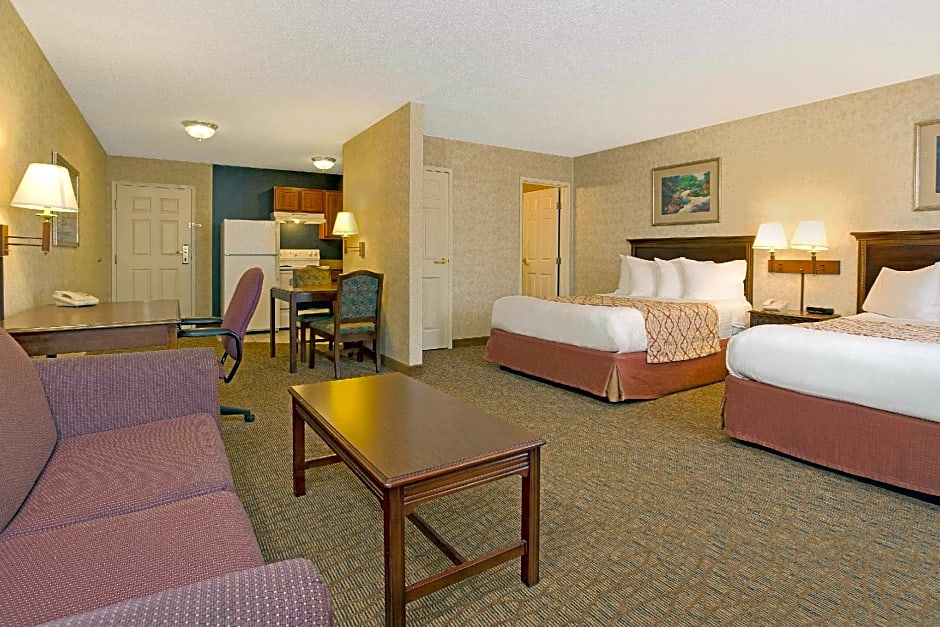 Hawthorn Extended Stay by Wyndham Cincinnati/Sharonville