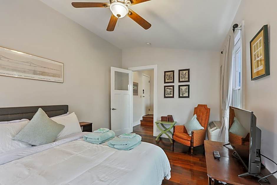 Freret Apartments near Streetcar & Tulane