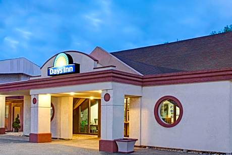 Days Inn by Wyndham Washington