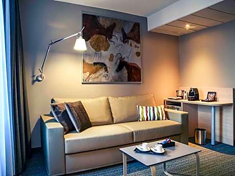Junior Suite with 1 king-size bed and balcony