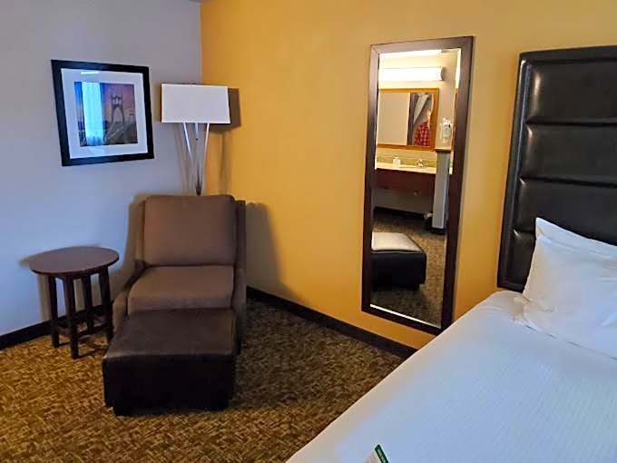 Best Western Oak Meadows Inn