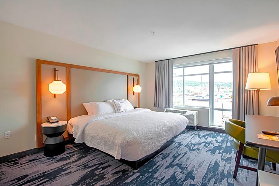 Fairfield Inn & Suites by Marriott Duluth Waterfront