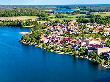 Nad Jeziorem Kochle