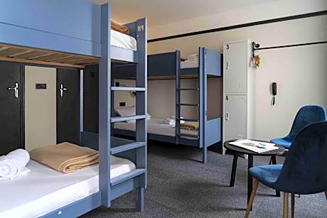 Bed in 4-Bed Female Dormitory Room (Shared Room)