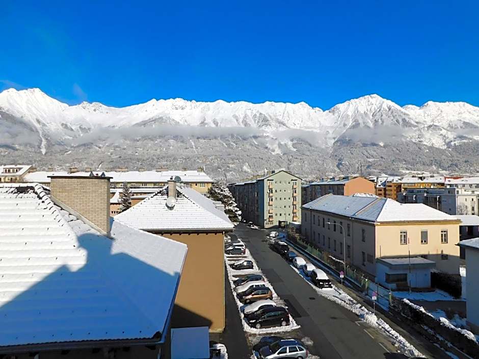 BinderS Budget City-Mountain Hotel