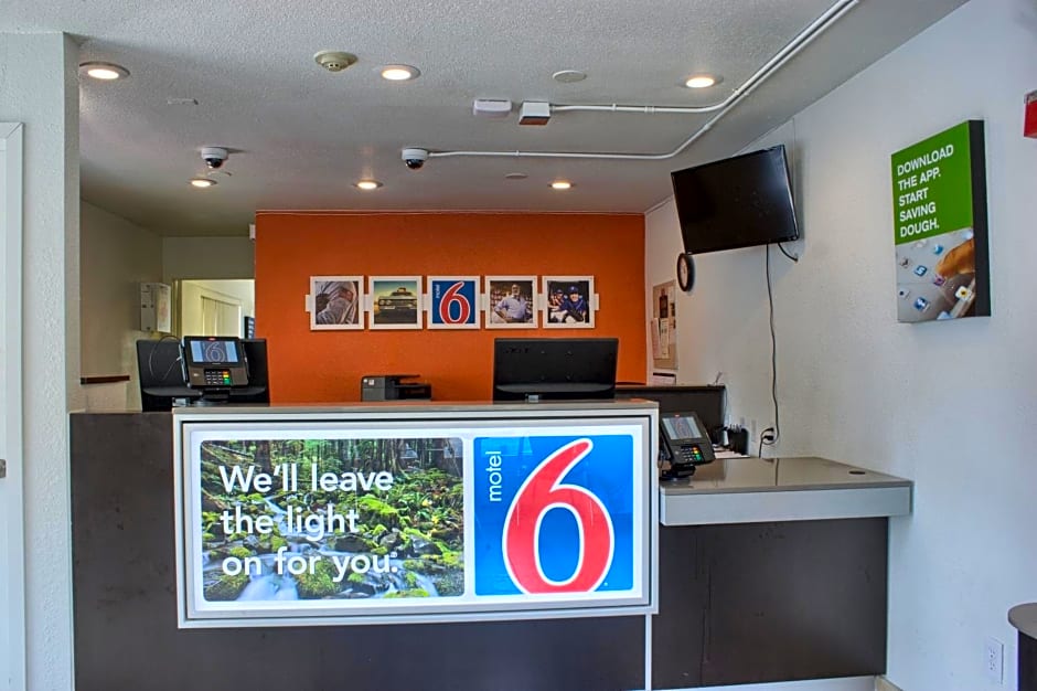 Motel 6-Seattle, WA - South