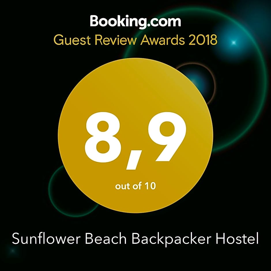 Sunflower Beach Backpacker Hostel & Bar