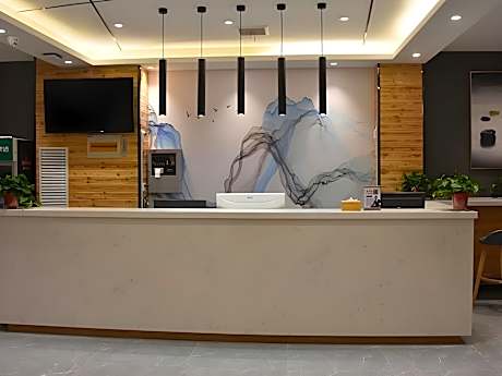 Shell Hotel Kaifeng Jin'an Road Bianxihu Wanda Plaza