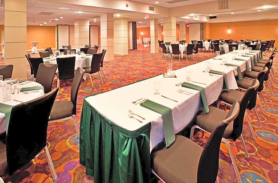 Holiday Inn At the Campus By IHG