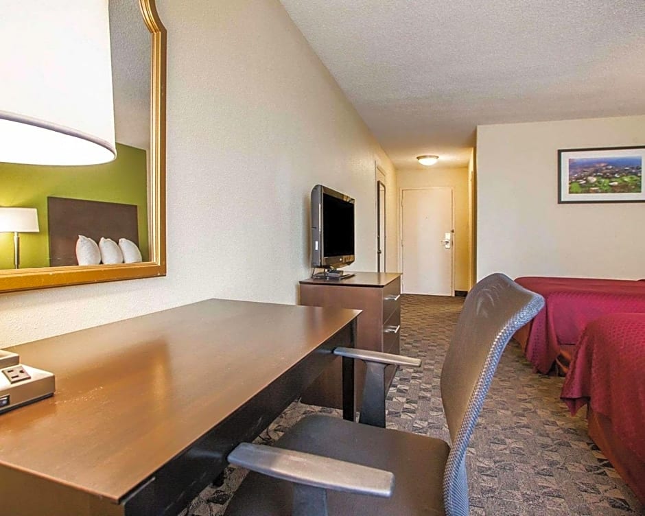 Quality Inn Airport