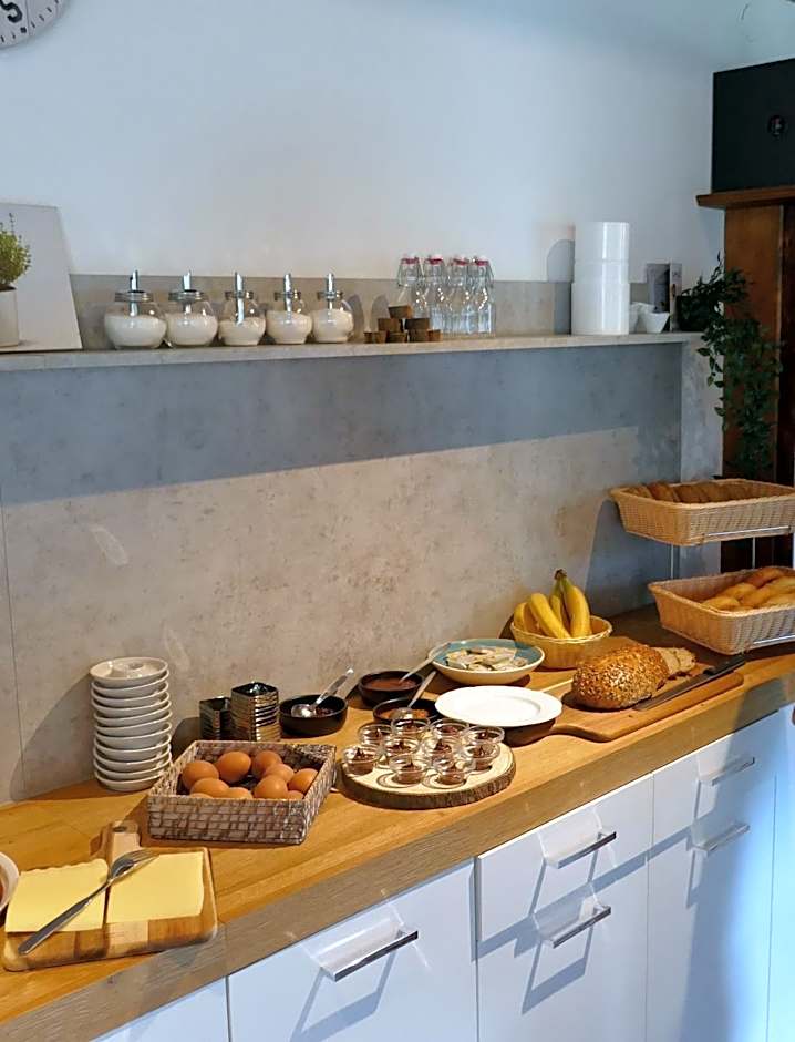 Pension & Ferienwohnungen Haus Edelweiß