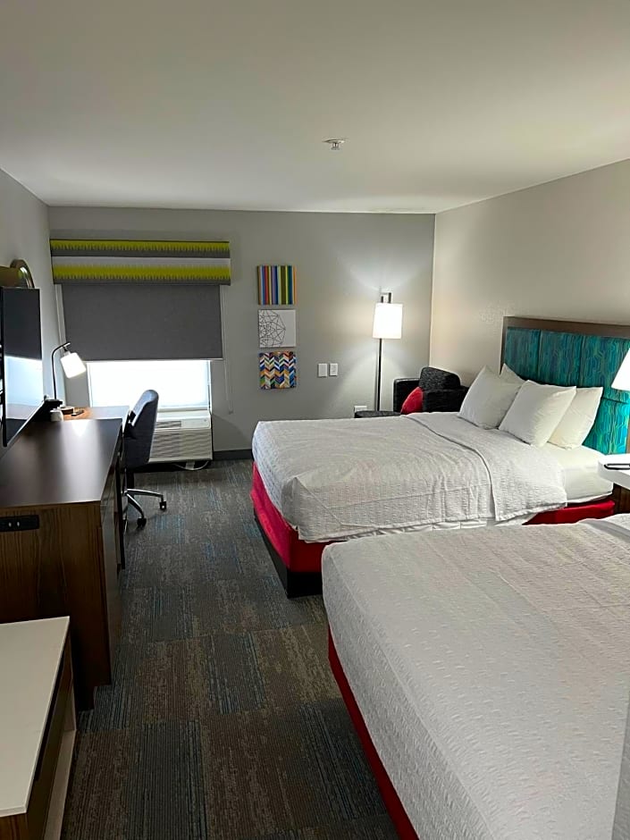 Hampton Inn New Philadelphia