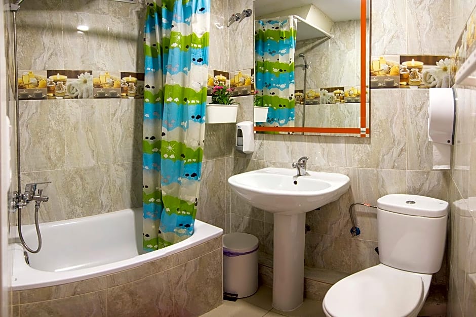 Hostel Ideal Badal