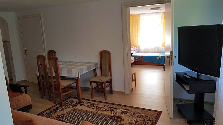 Domki Letniskowe "Fajne Miejsce City"