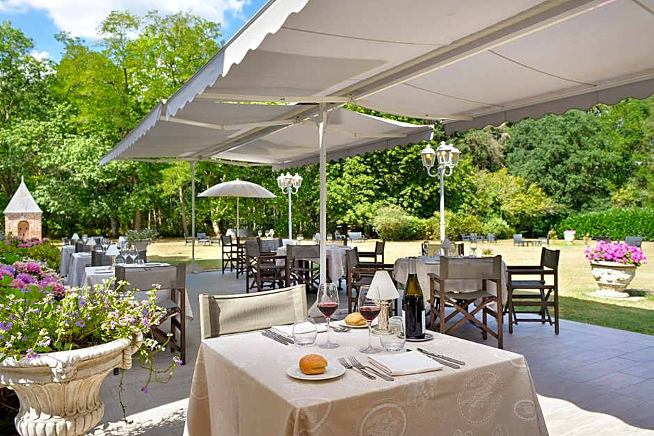 Logis Domaine De Valaudran