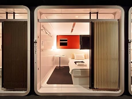 First Class Cabin for Male