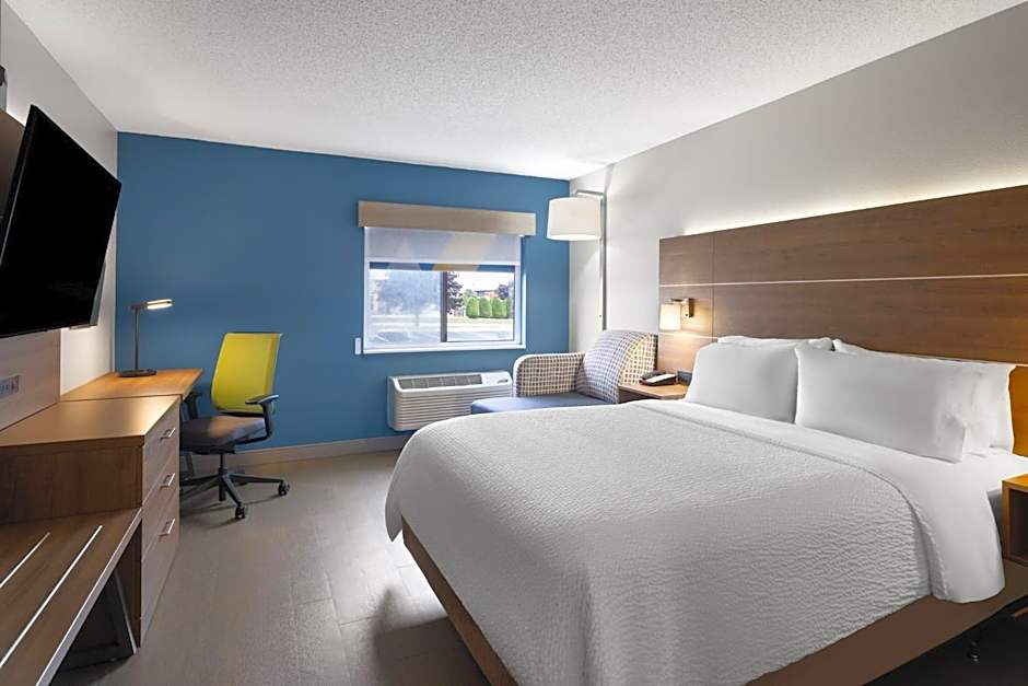 Holiday Inn Express Sheboygan-Kohler / I-43 By IHG