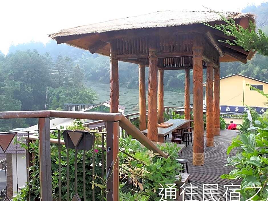 Applause In The Mountain