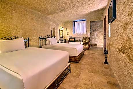Two Bedroom Suite with Courtyard