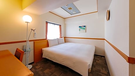 King Room - Non-Smoking