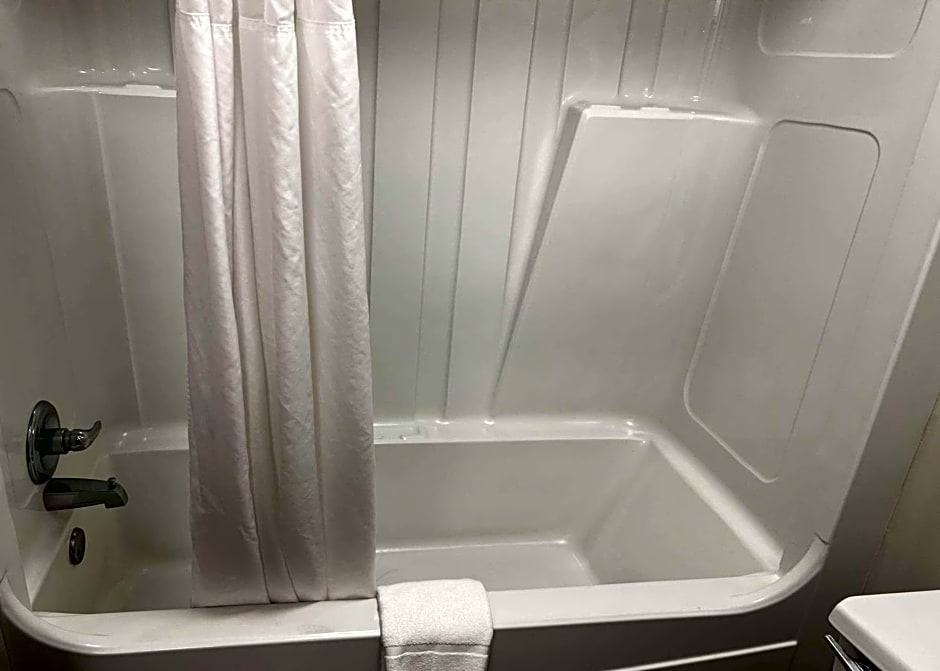 Days Inn by Wyndham Valdosta I-75