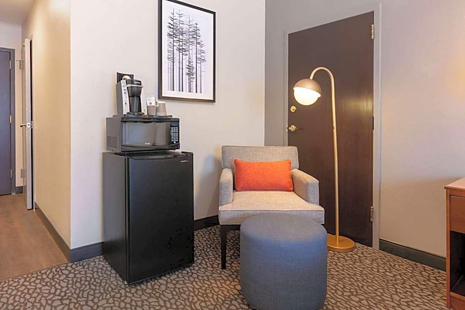 Wingate by Wyndham - DFW North
