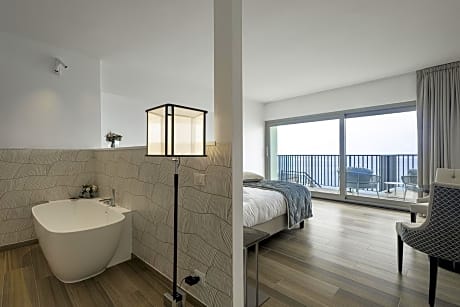 Junior Suite with Terrace and Sea View - Luceo