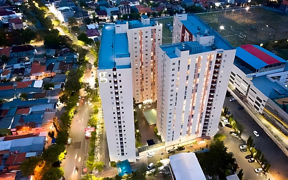 Gunawangsa Manyar Hotel