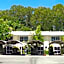 Mango Tree Holiday Apartments