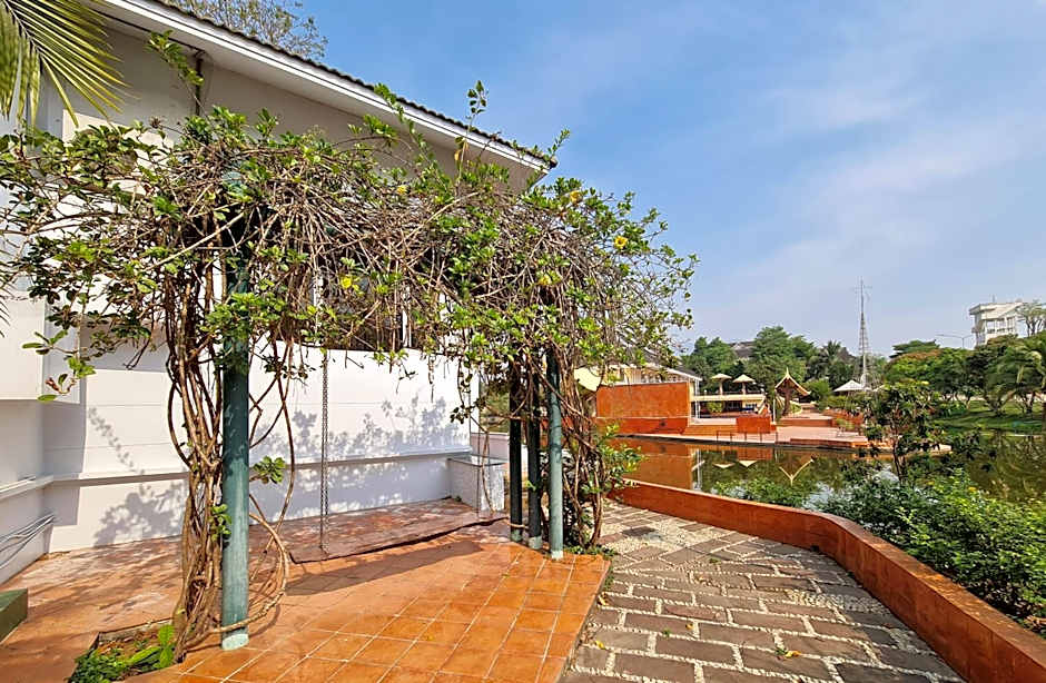 Photo 1 of 7 of Family Villa