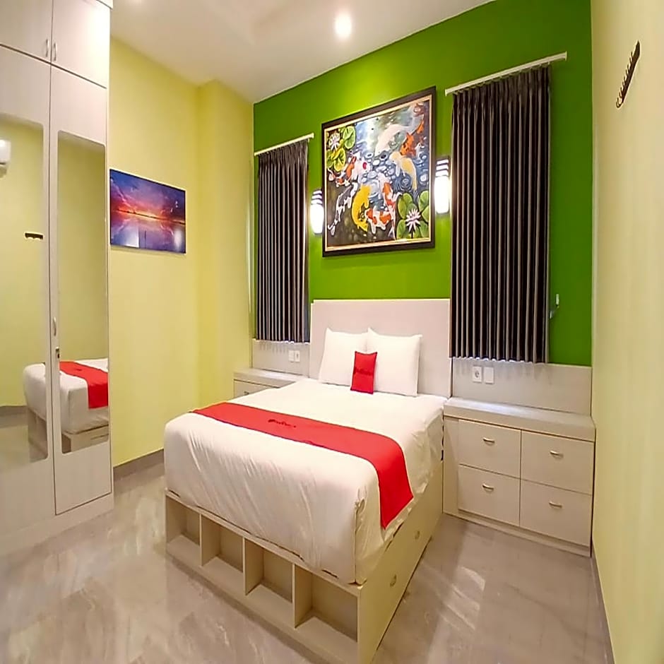 RedDoorz at Griya Athaya Maguwoharjo Yogyakarta