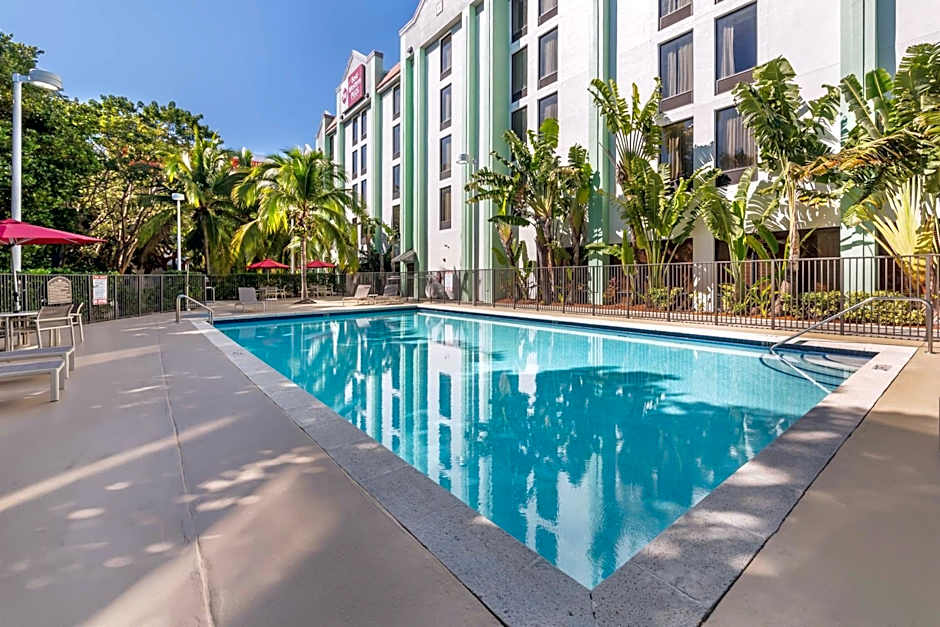 Best Western Plus Kendall Hotel & Suites