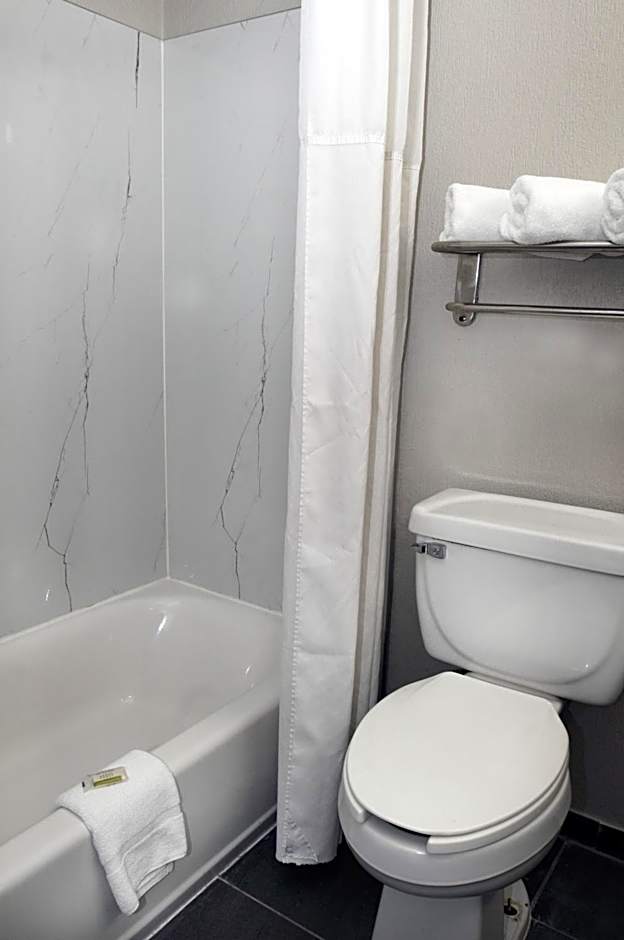 Days Inn by Wyndham Denham Springs-Baton Rouge East