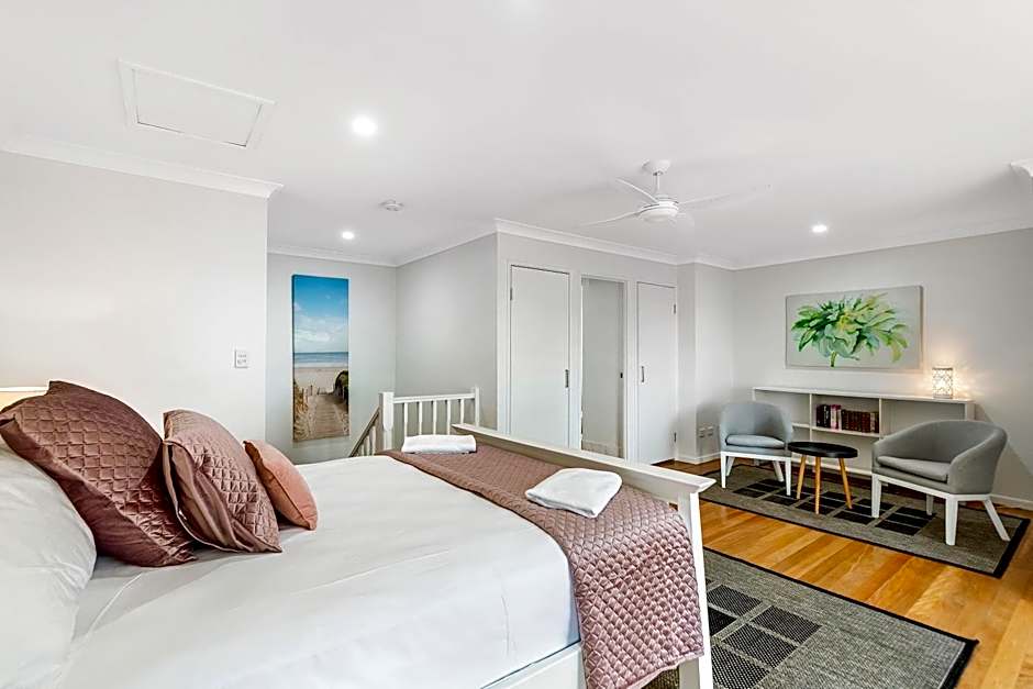 Santa Fe by the Broadwater