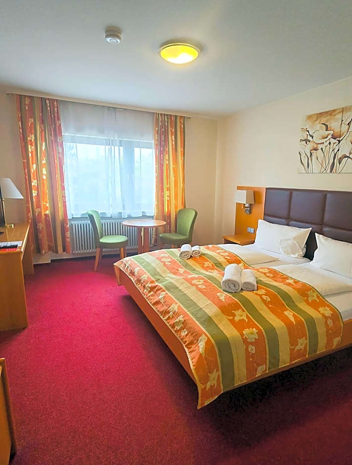 Alembra - Hotel zur Moselbrücke