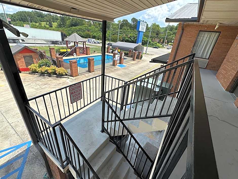 Royal Inn - Anniston