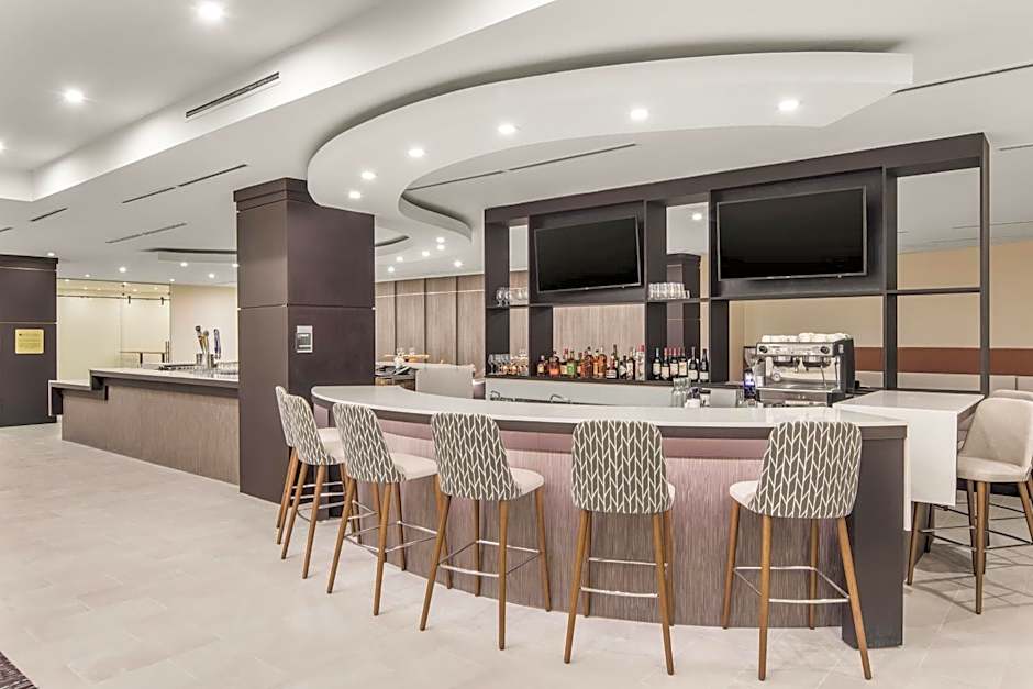 Crowne Plaza Orlando - Lake Buena Vista By IHG