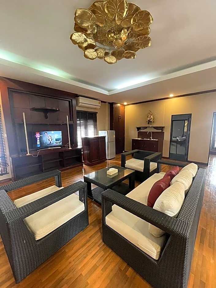 Yotaka Boutique Hotel