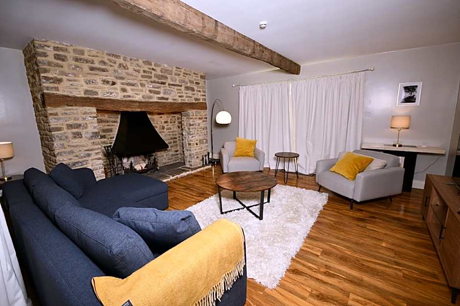 Lovelady Shield Hotel