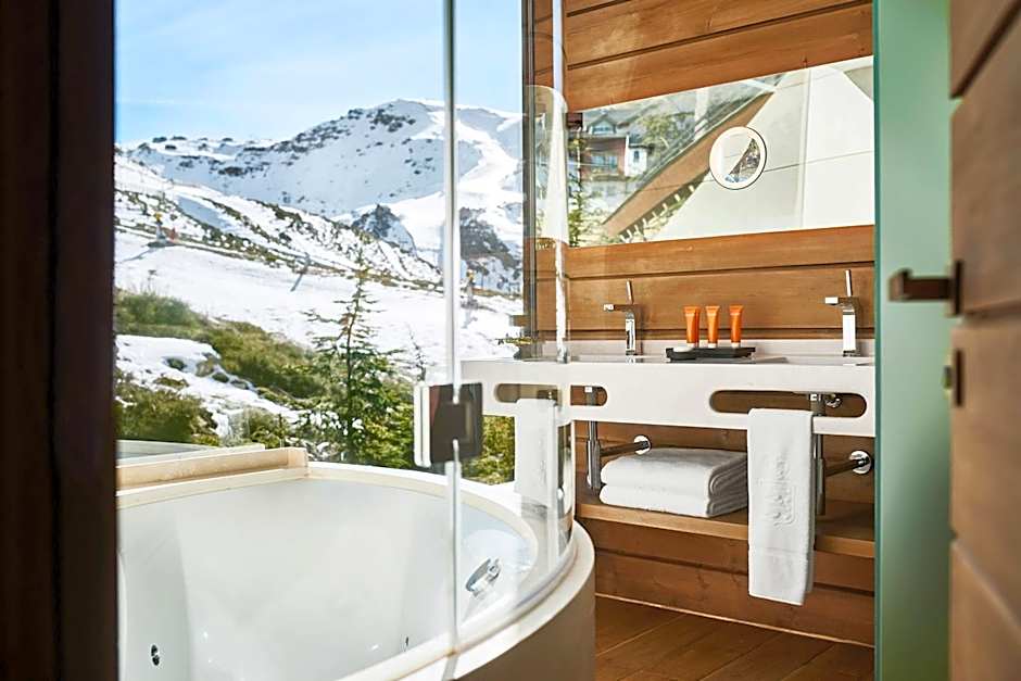 El Lodge, Ski & Spa