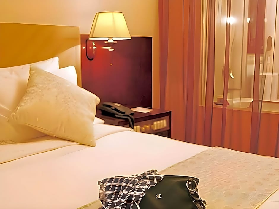 Emperor Hotel